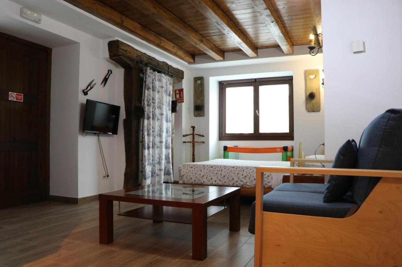 Apartamentos Rurales Casa Lafuente Luquiano Exterior photo